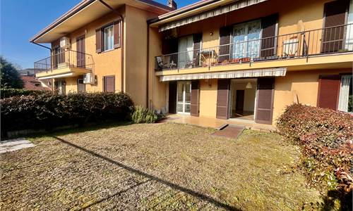 TRILOCALE CON GIARDINO, CANTINA E BOX. 