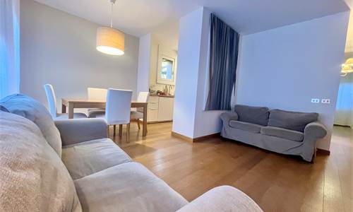 3 locali In Vendita a Barzanò